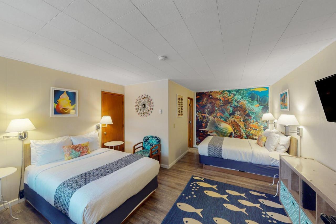 Lamplighter Inn - Tropical Fish Cove And Octopus Encounter Bandon Exterior foto