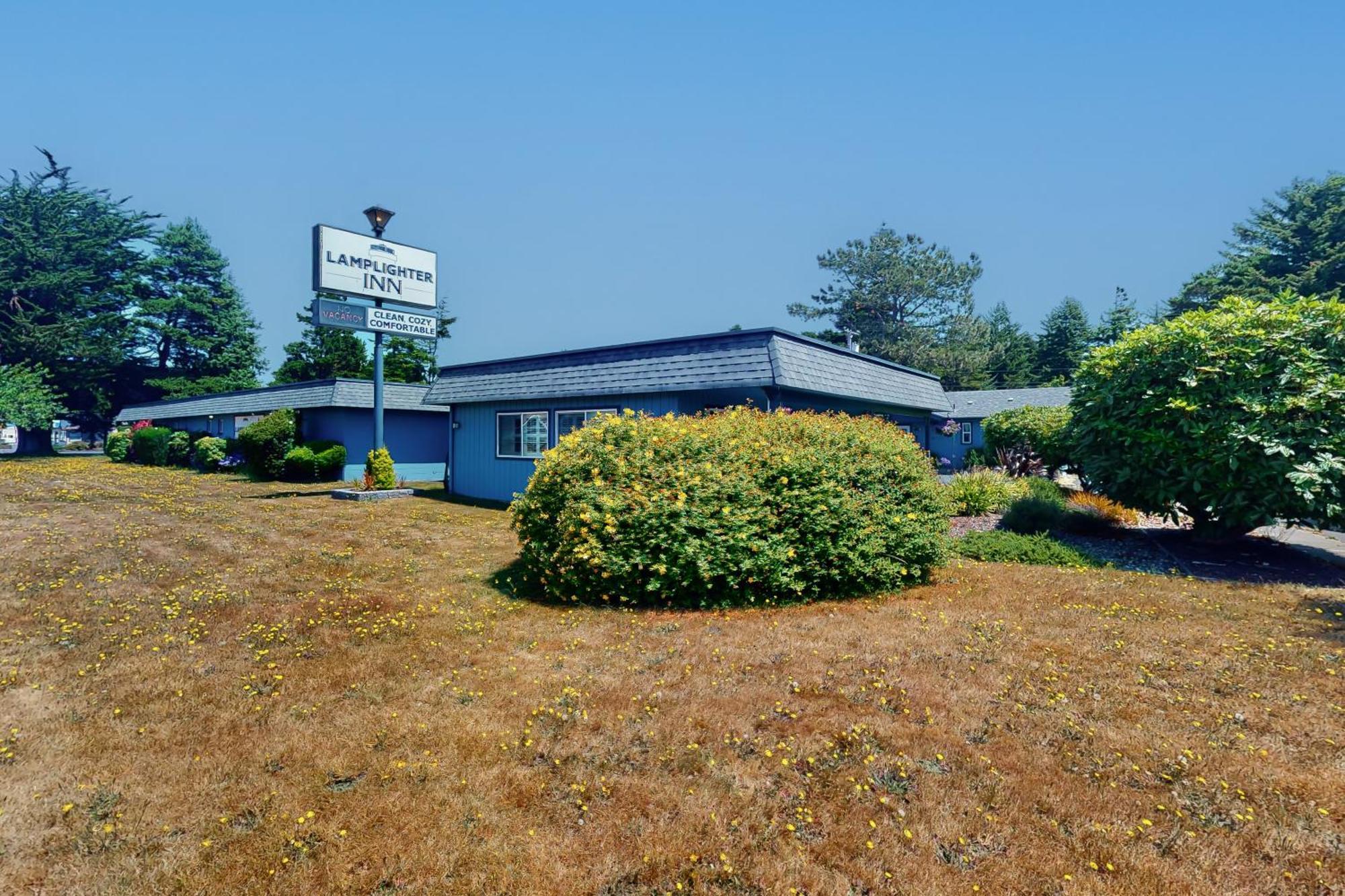 Lamplighter Inn - Tropical Fish Cove And Octopus Encounter Bandon Exterior foto